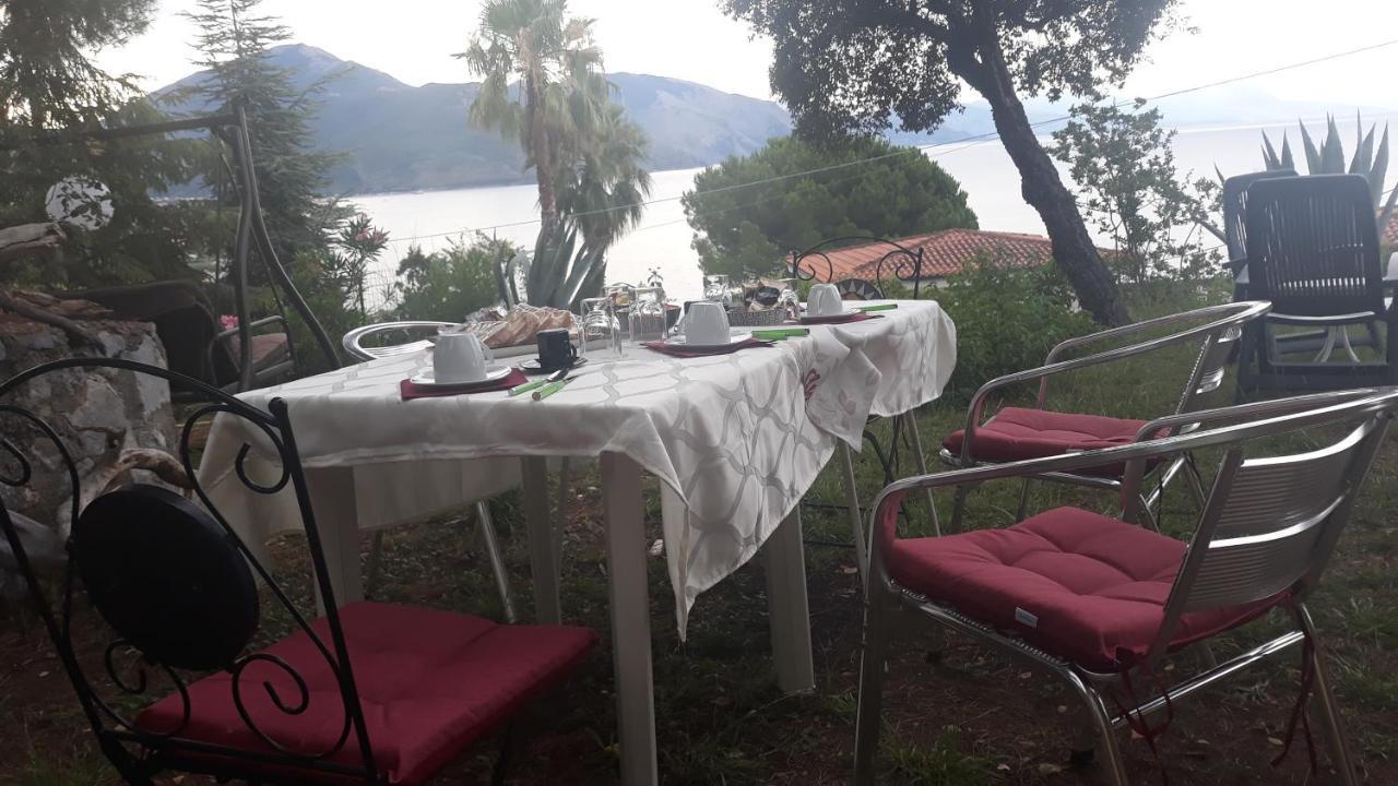 Villa Luisa Sul Mare 카피텔로 외부 사진
